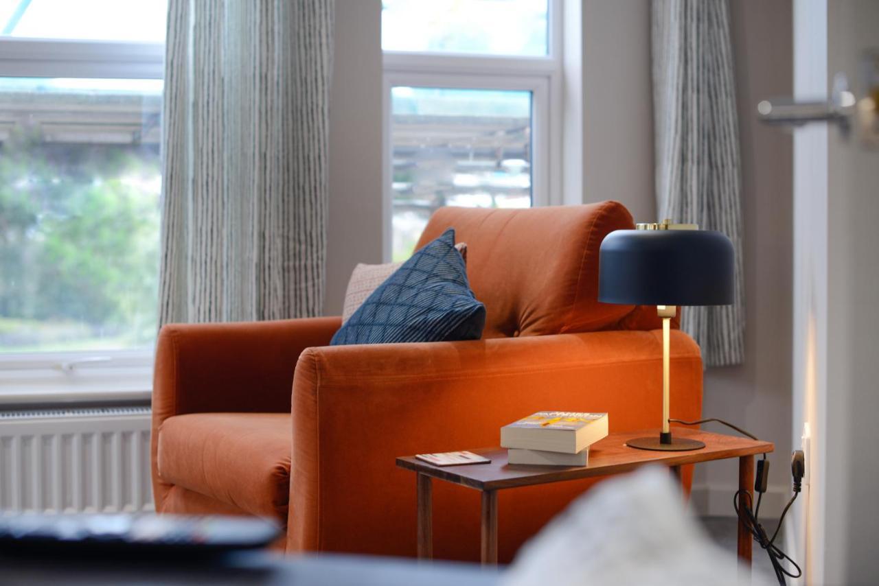 Apartment Three - Free Private Car Park - Sleeps 6 - 3 Shower Rooms - By Ocean City Retreats Plymouth Exterior photo