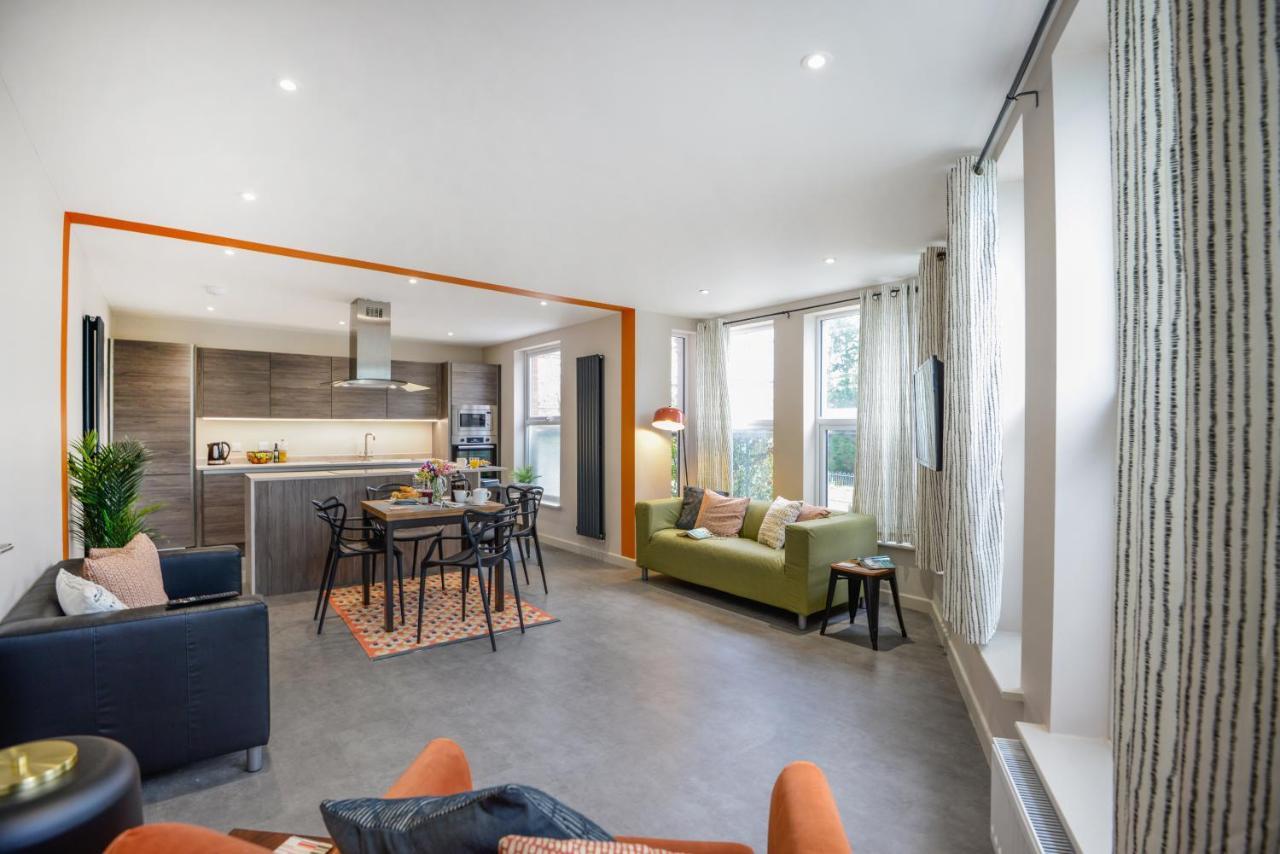 Apartment Three - Free Private Car Park - Sleeps 6 - 3 Shower Rooms - By Ocean City Retreats Plymouth Exterior photo